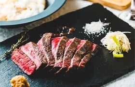 写真：inzone table